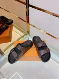 Picture of Louis Vuitton Slippers _SKULVsz39-45mnf03381395
